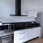 Grand Square -5 Min From Train Station & Center * La Rochelle (Charente-Maritime)