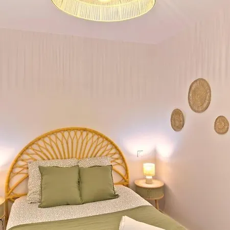 アパート Grand Square -5 Min From Train Station & Center ラ・ロシェル