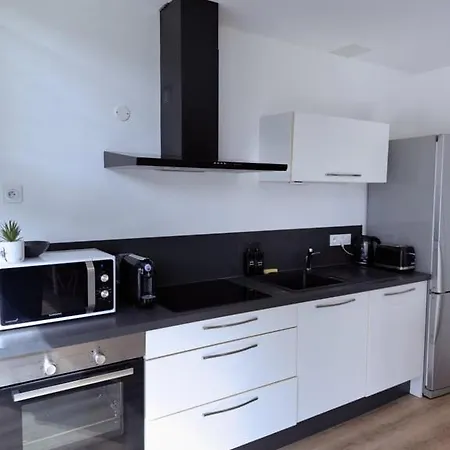 Grand Square -5 Min From Train Station & Center * La Rochelle (Charente-Maritime)