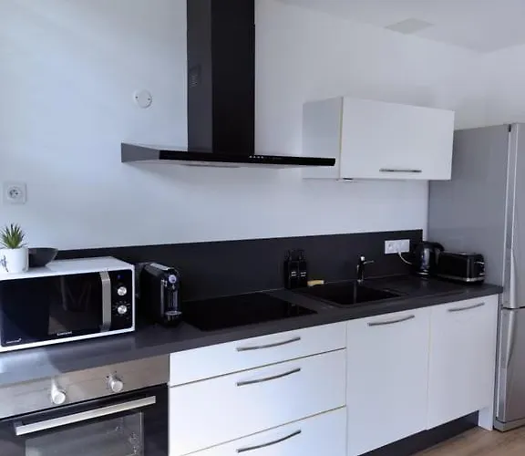 Grand Square -5 Min From Train Station & Center * La Rochelle (Charente-Maritime)